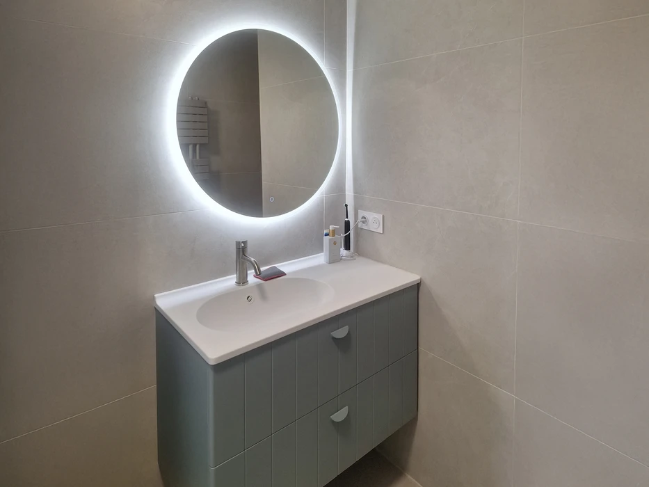 Rénovation d'une salle de bain Avant et après en format horizontal